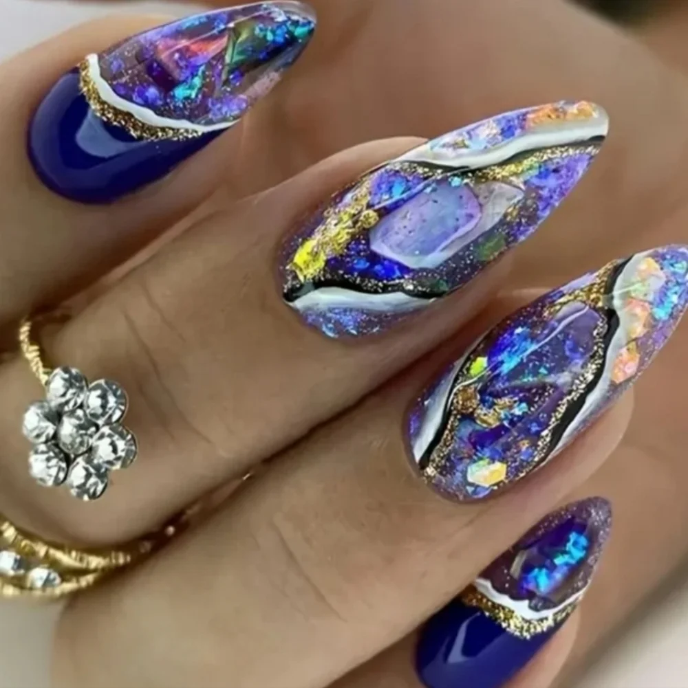 24 Pieces Fake press on nails
